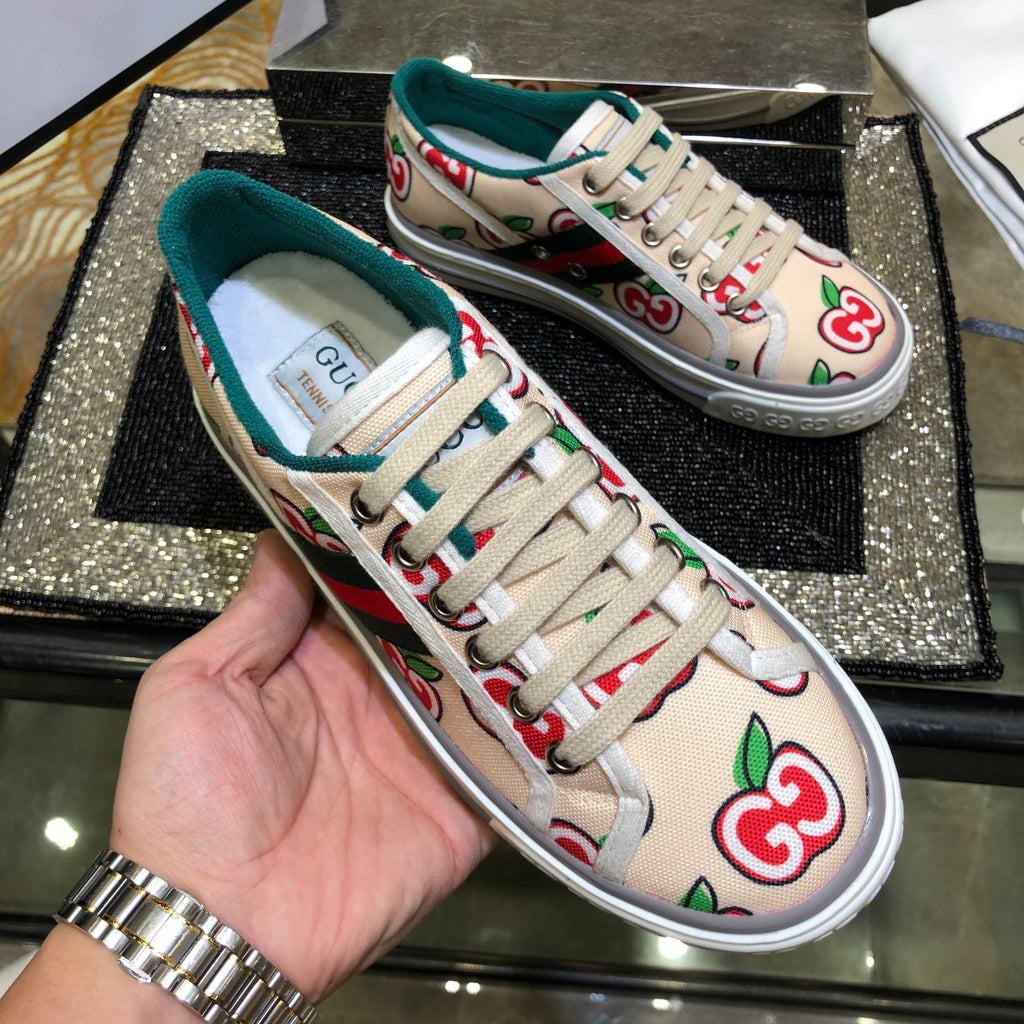 Z2Q105B207  Popular high-quality Shoes