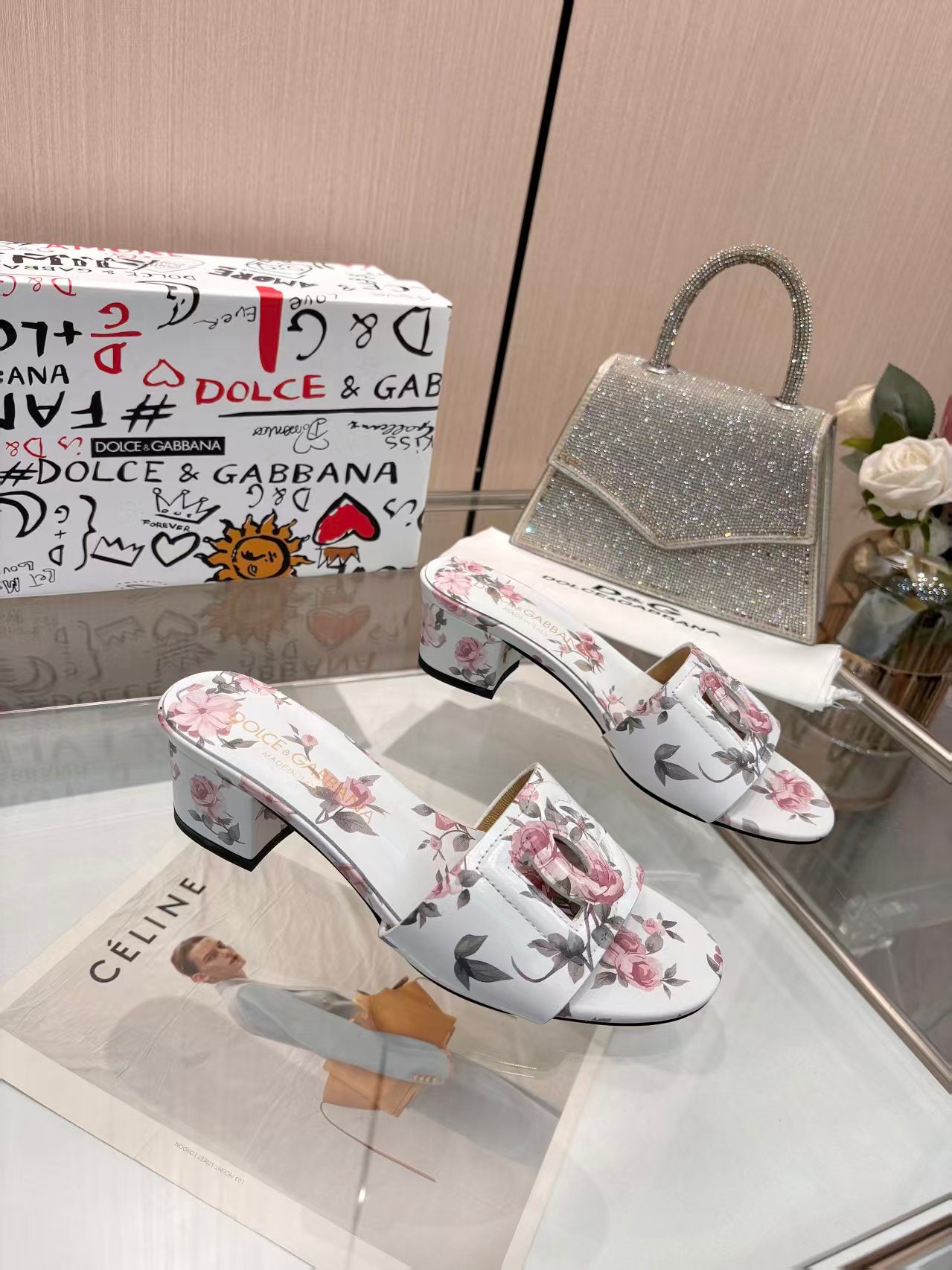 Z2X66A43 Popular high-quality leather slippers