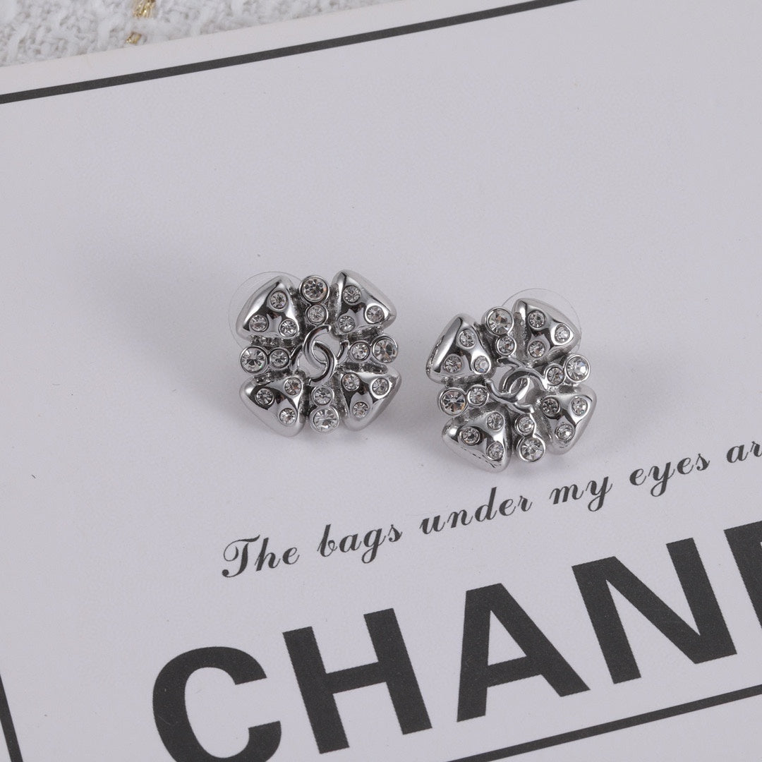X1Z94C1080E Popular Earrings