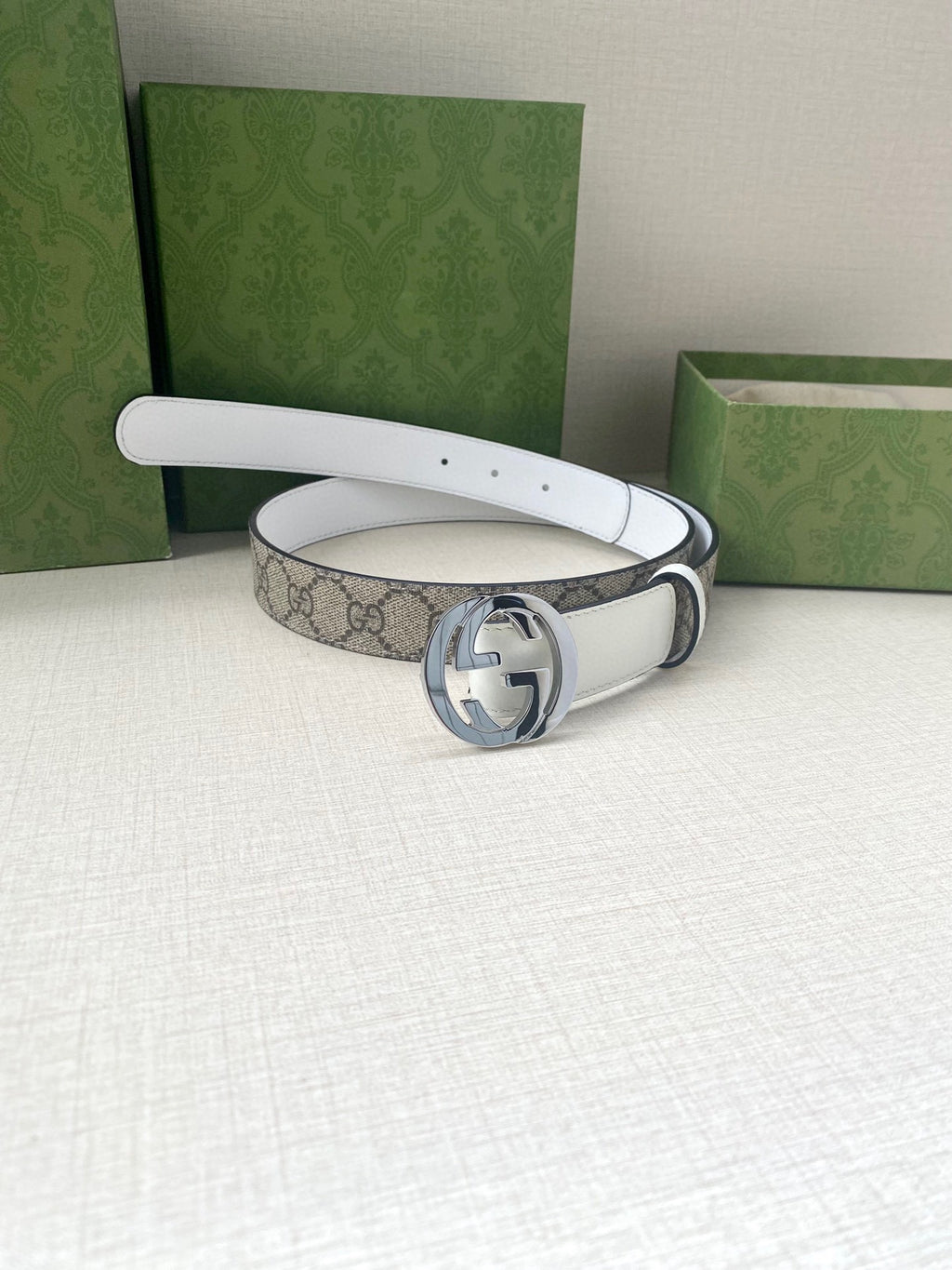P1W15B152 Popular  High quality belt With full package