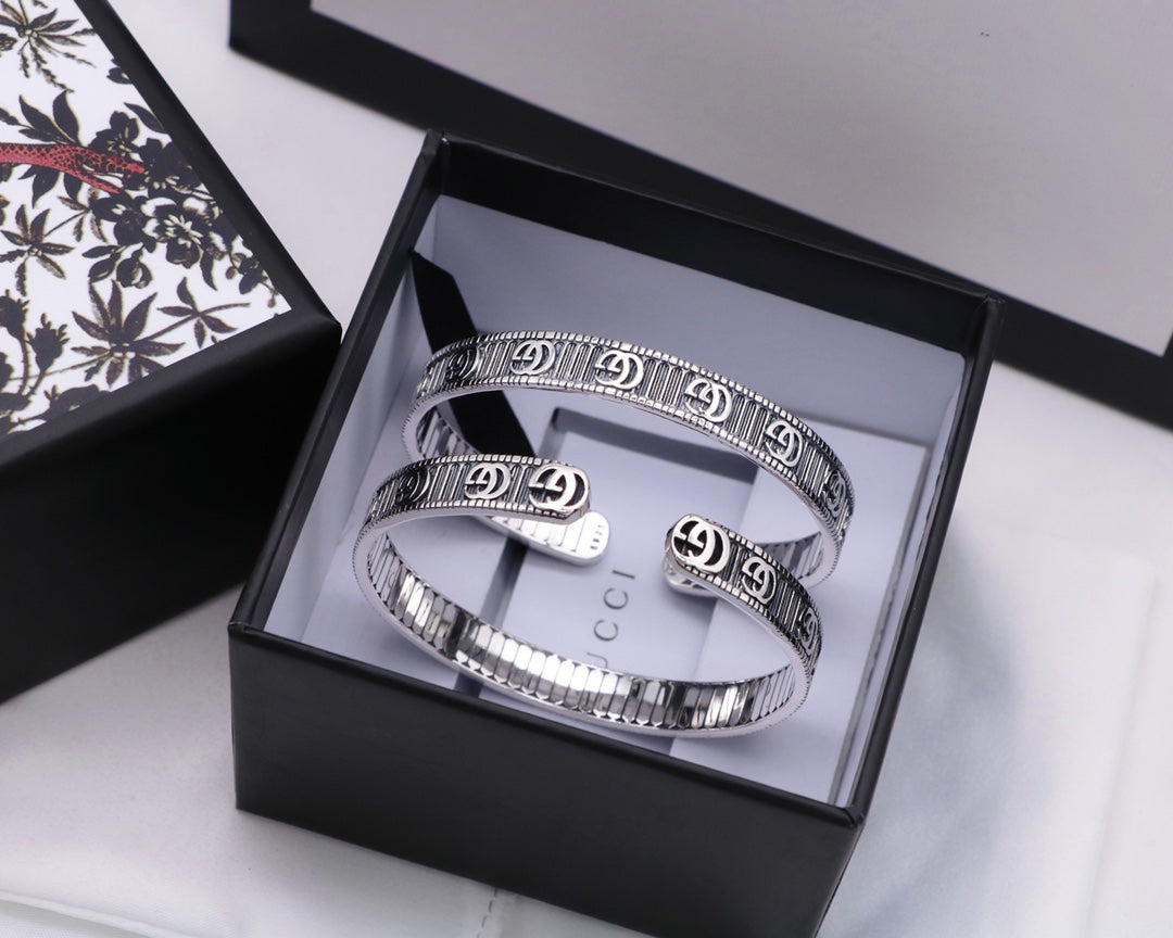 X1Z54B411K  Popular Bracelets