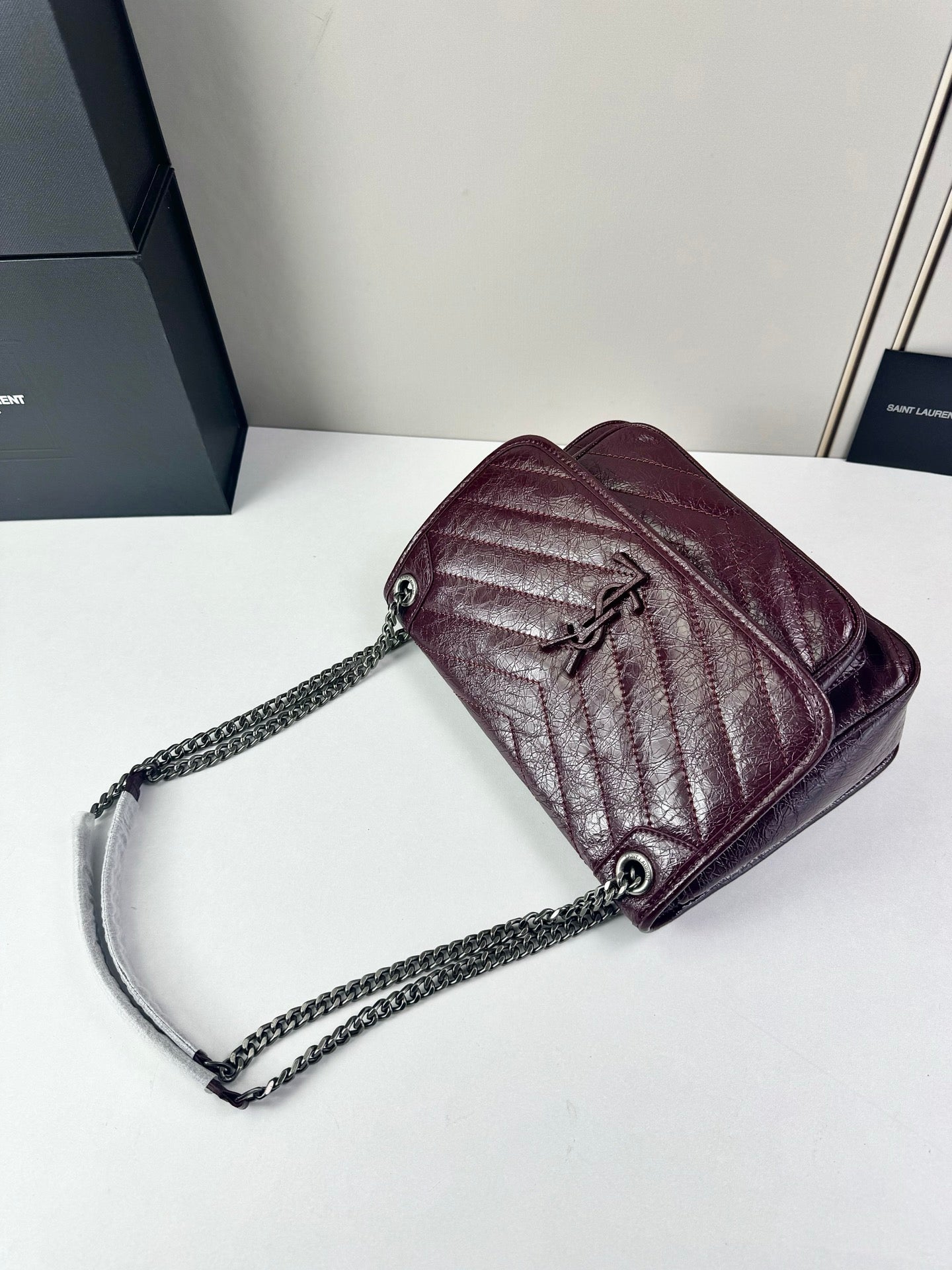 B1R76SL16 Popular leather bag
