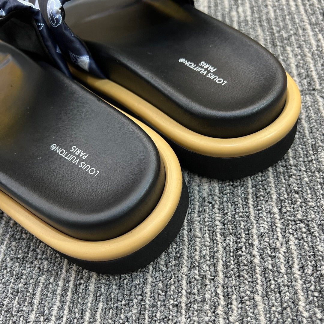 Z5XE118 Popular leather quality Slippers