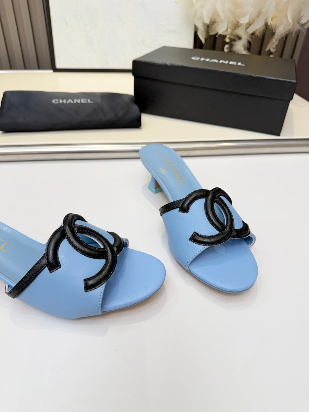 ZPX76C5  Popular high-quality leather slippers