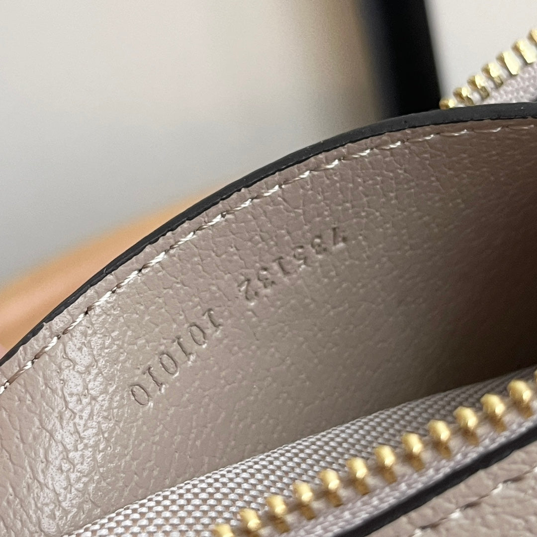 B1R175B2 Popular  leather bag