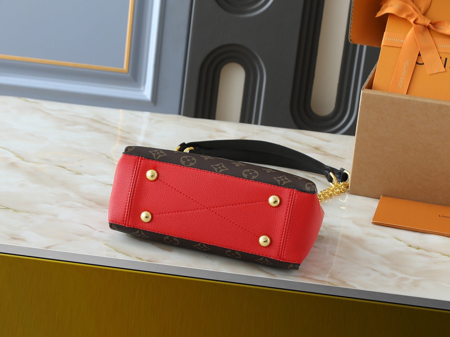 B1P36E75 Popular leather bag