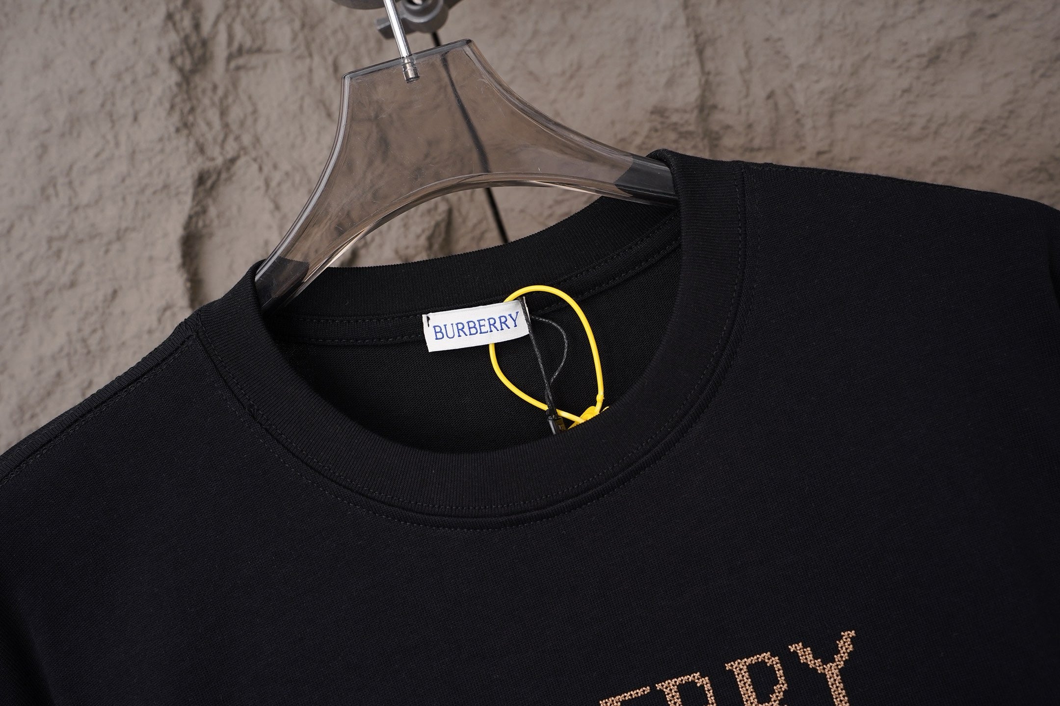 U1R86R3 Popular T-shirts