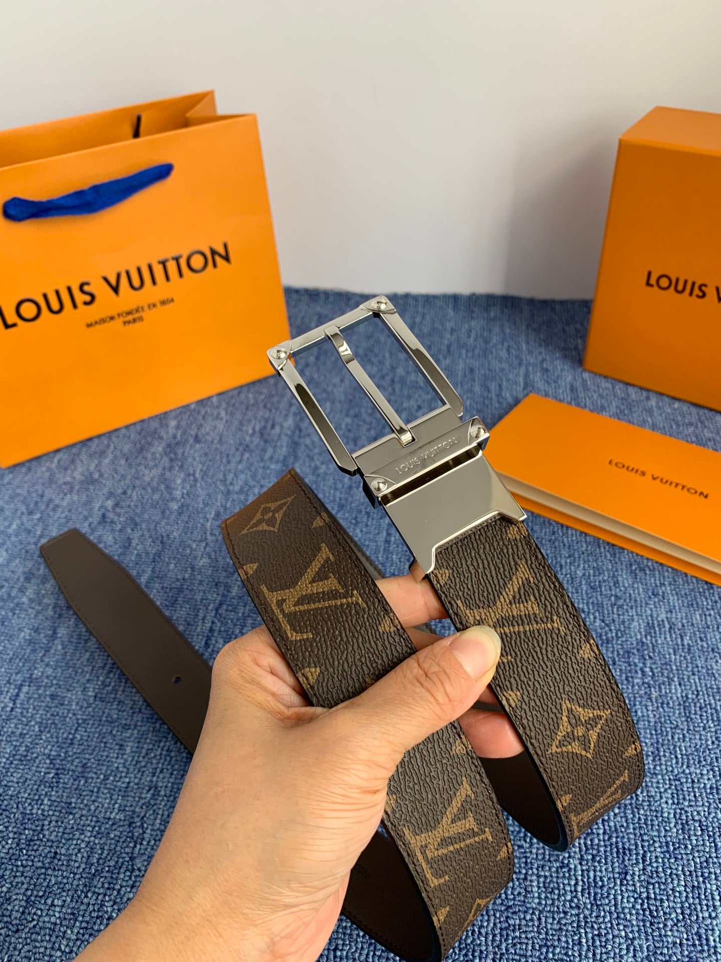 P1P36E12 Popular High quality belt With full package