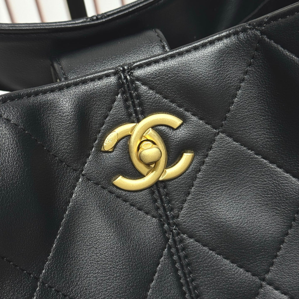 B1P46C18 Popular leather bag