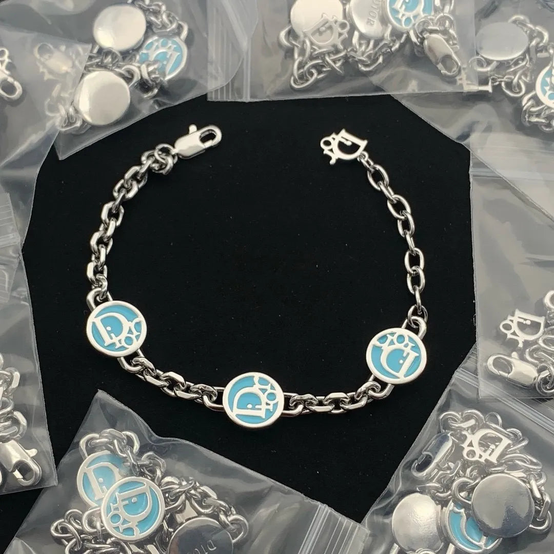 X1Z94D1074K  Popular Bracelets