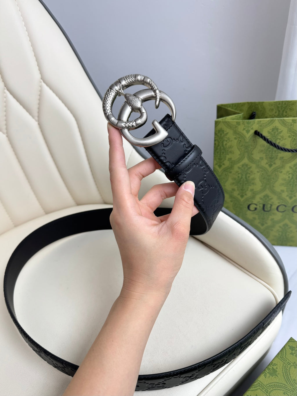 P1R55B240 Popular  High quality belt With full package