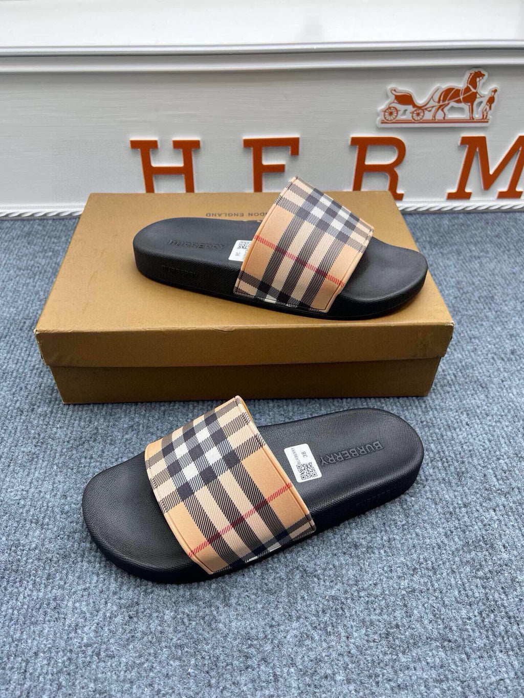 Z5Z35R253 Popular Slippers