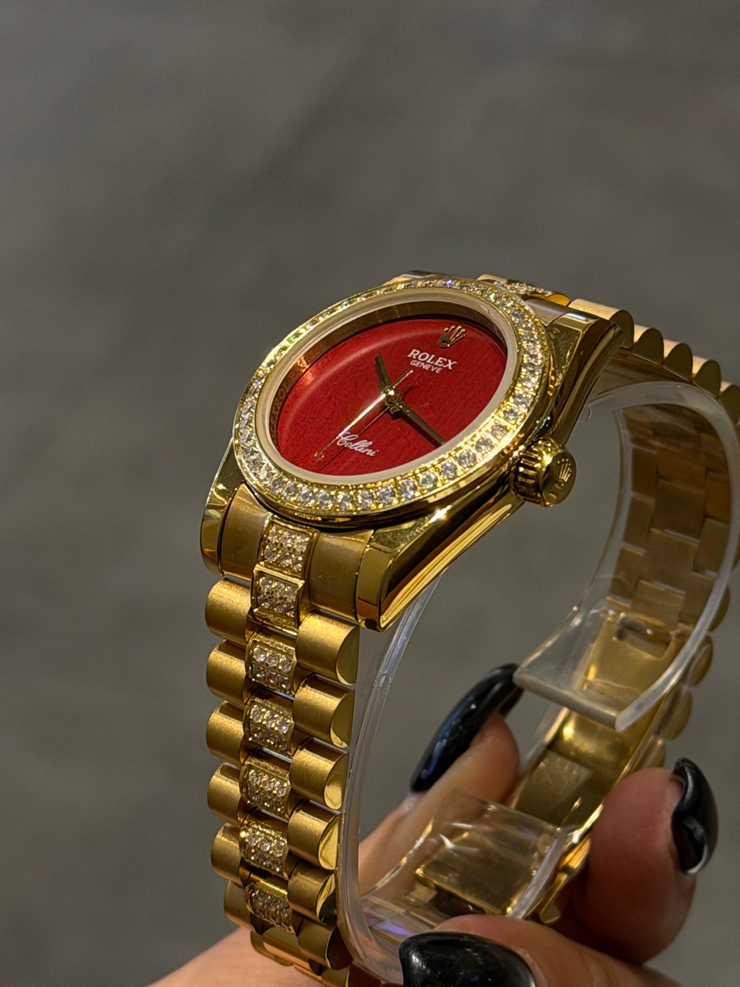 L1R36L25 Popular Watches