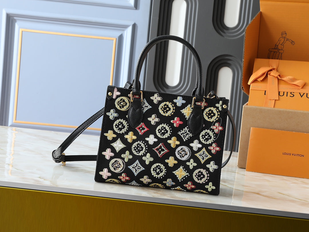 B1R15E22 Popular  genuine leather embroidered bag