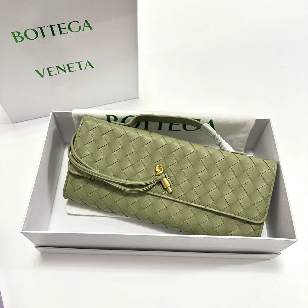 B1X44A380 Popular  leather bag 