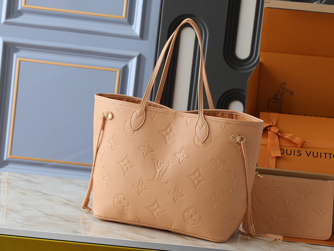 B1P46E92 Popular leather bag
