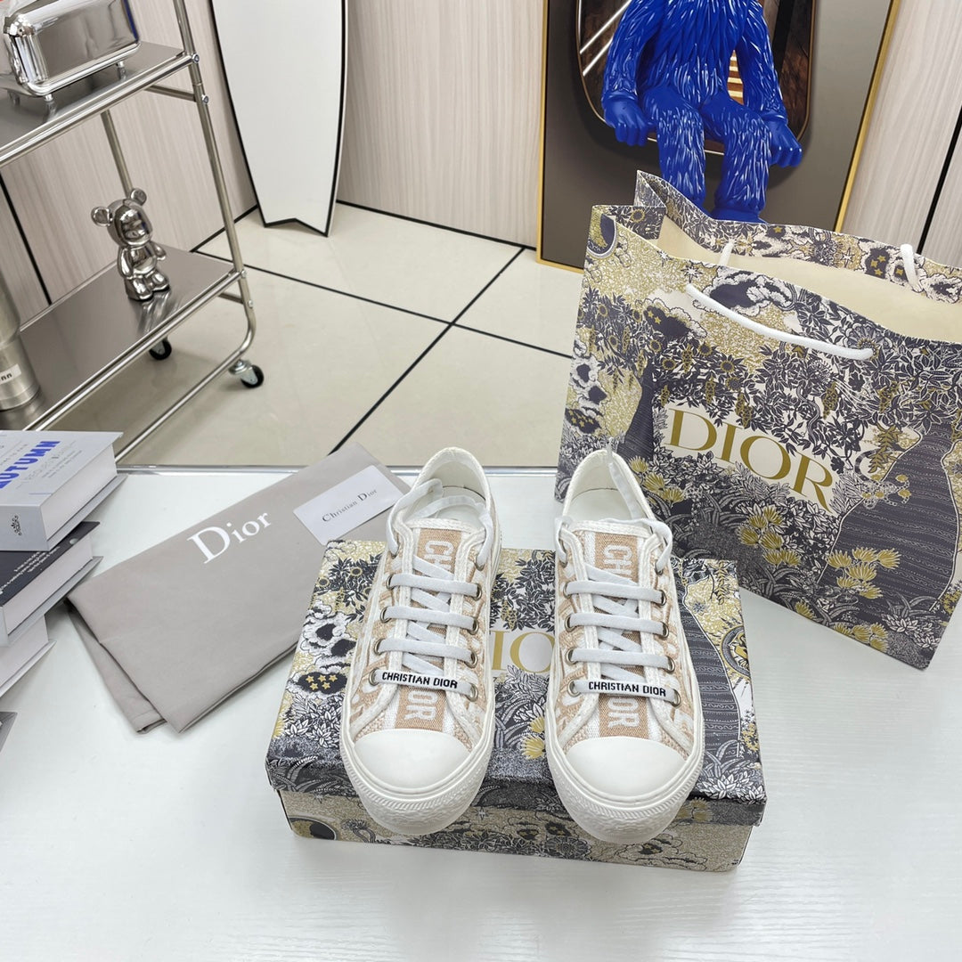 Z1XD65 Popular shoes