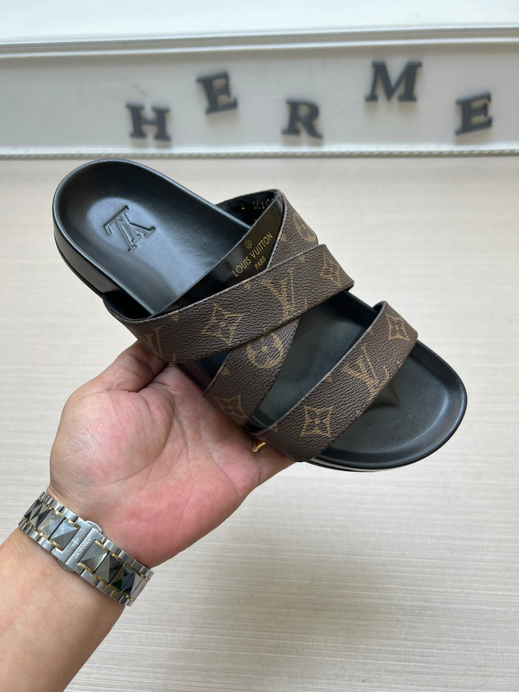 Z5ZE89 Popular slippers