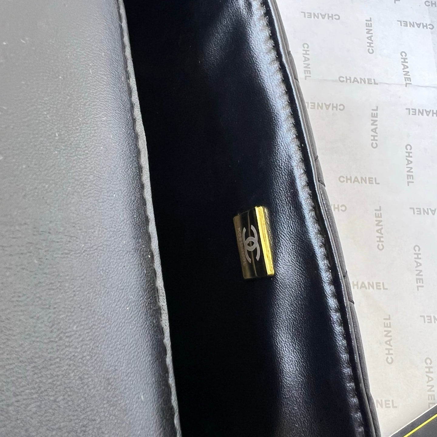 B1R76C32 Popular leather bag