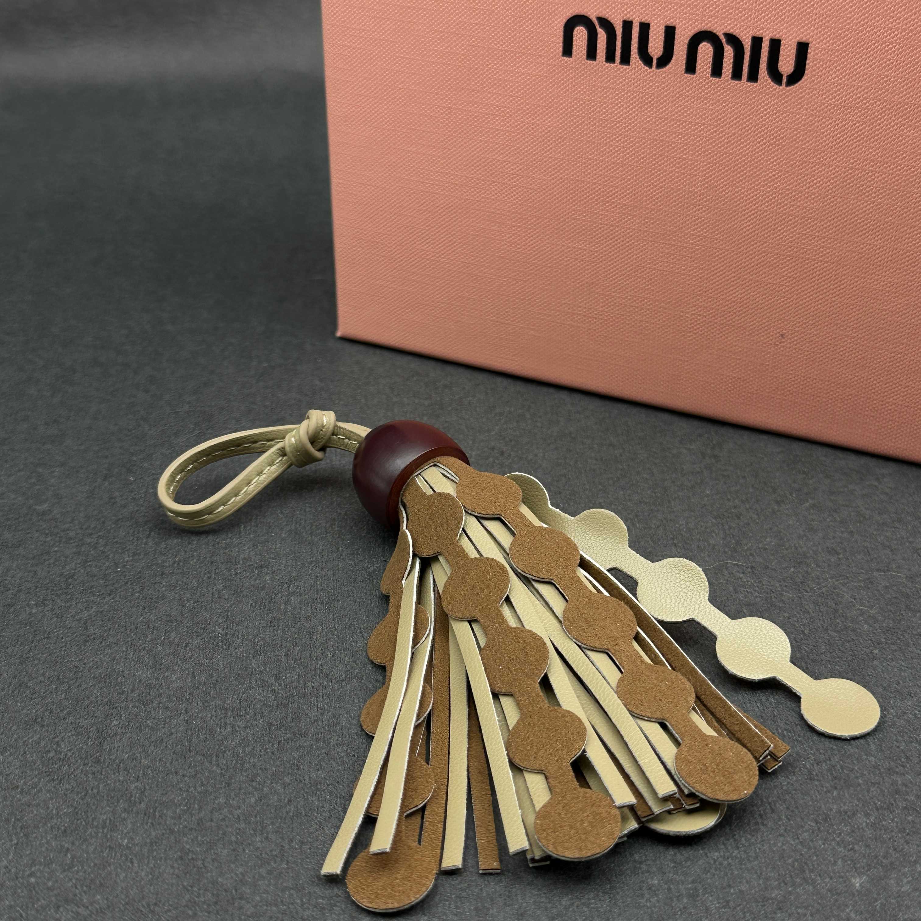 A1R46A27 Popular bag 's charms accessories