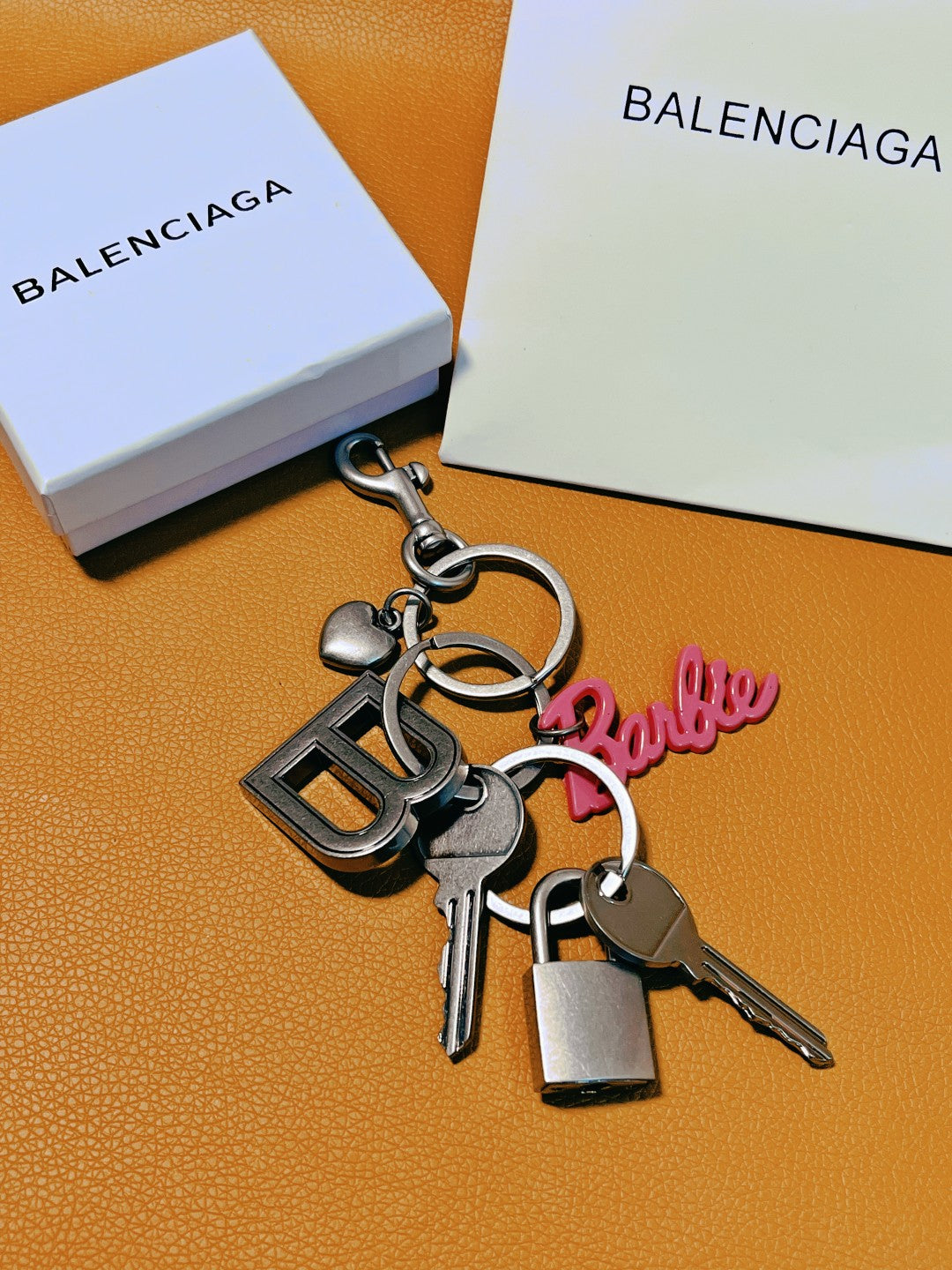 A1Z84J62  Popular Keychains