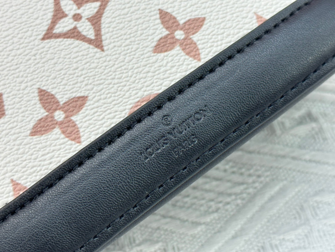 B1X55E20 Popular leather bag