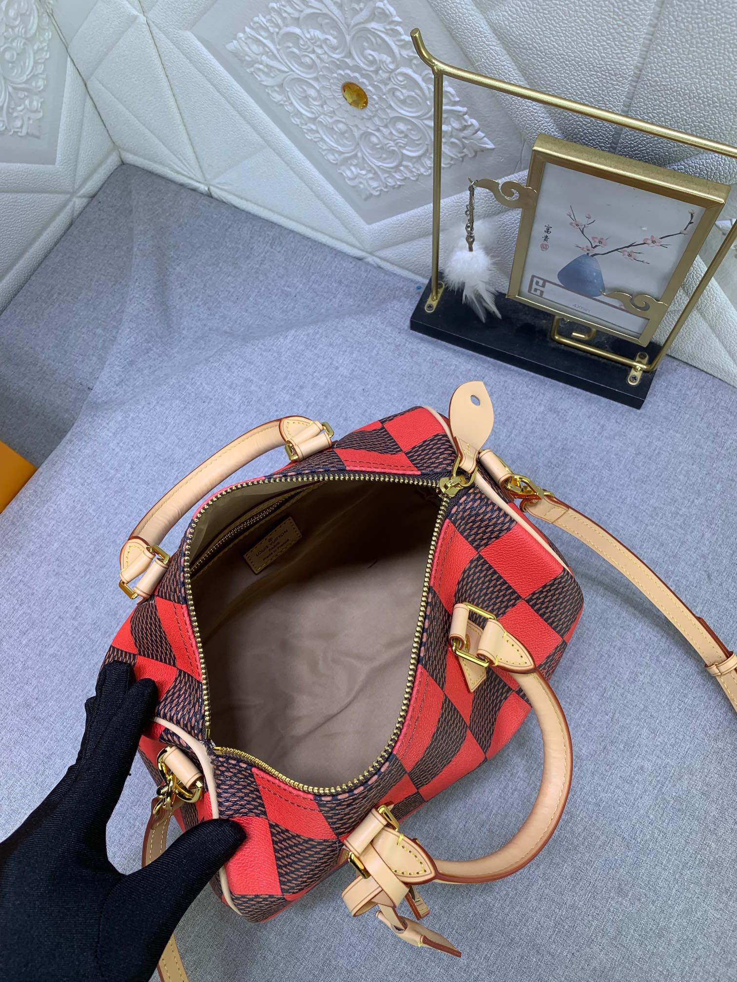 B12X44E269 Popular  leather bag 