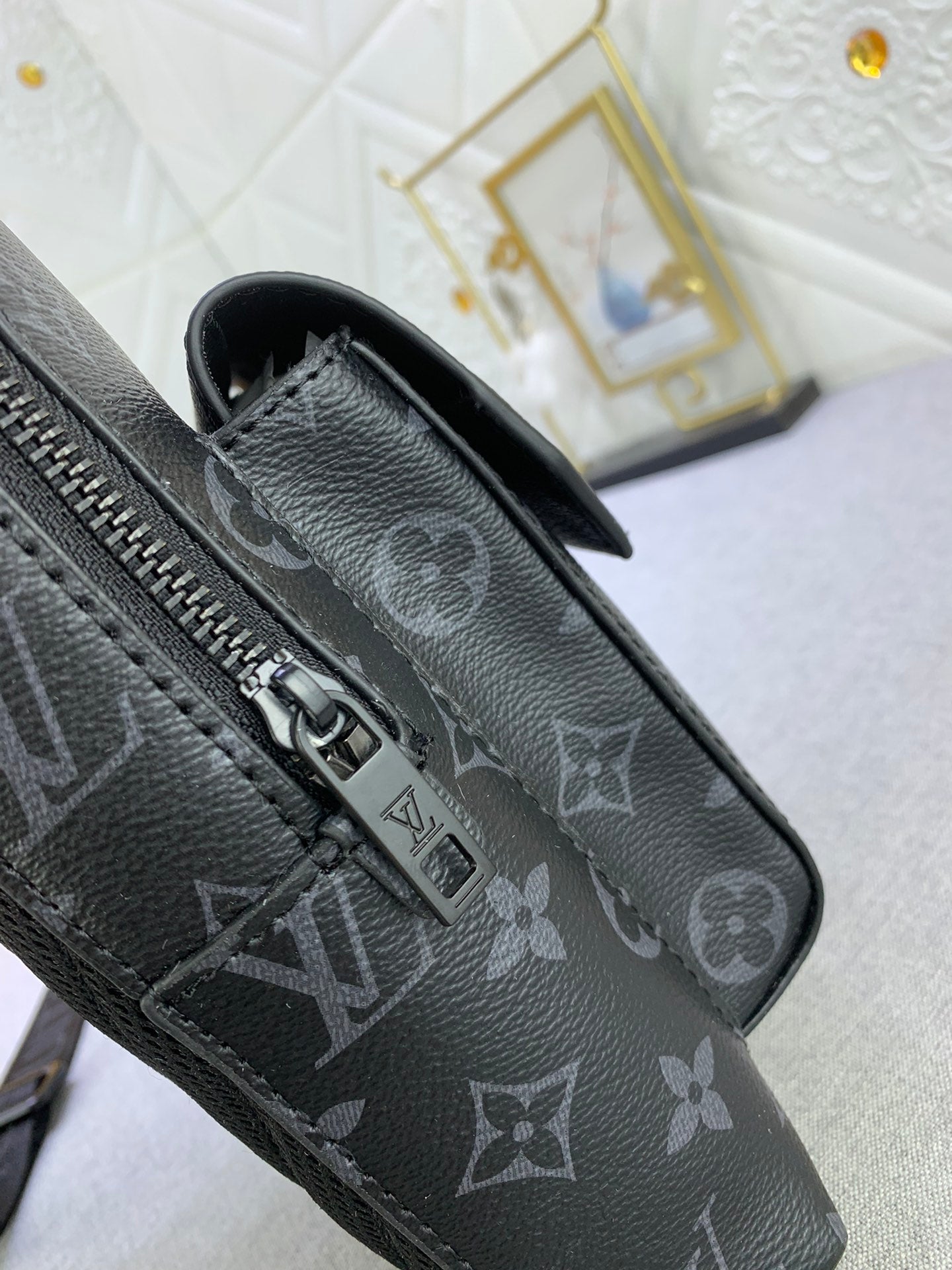 B12X44E340 Popular leather bag 