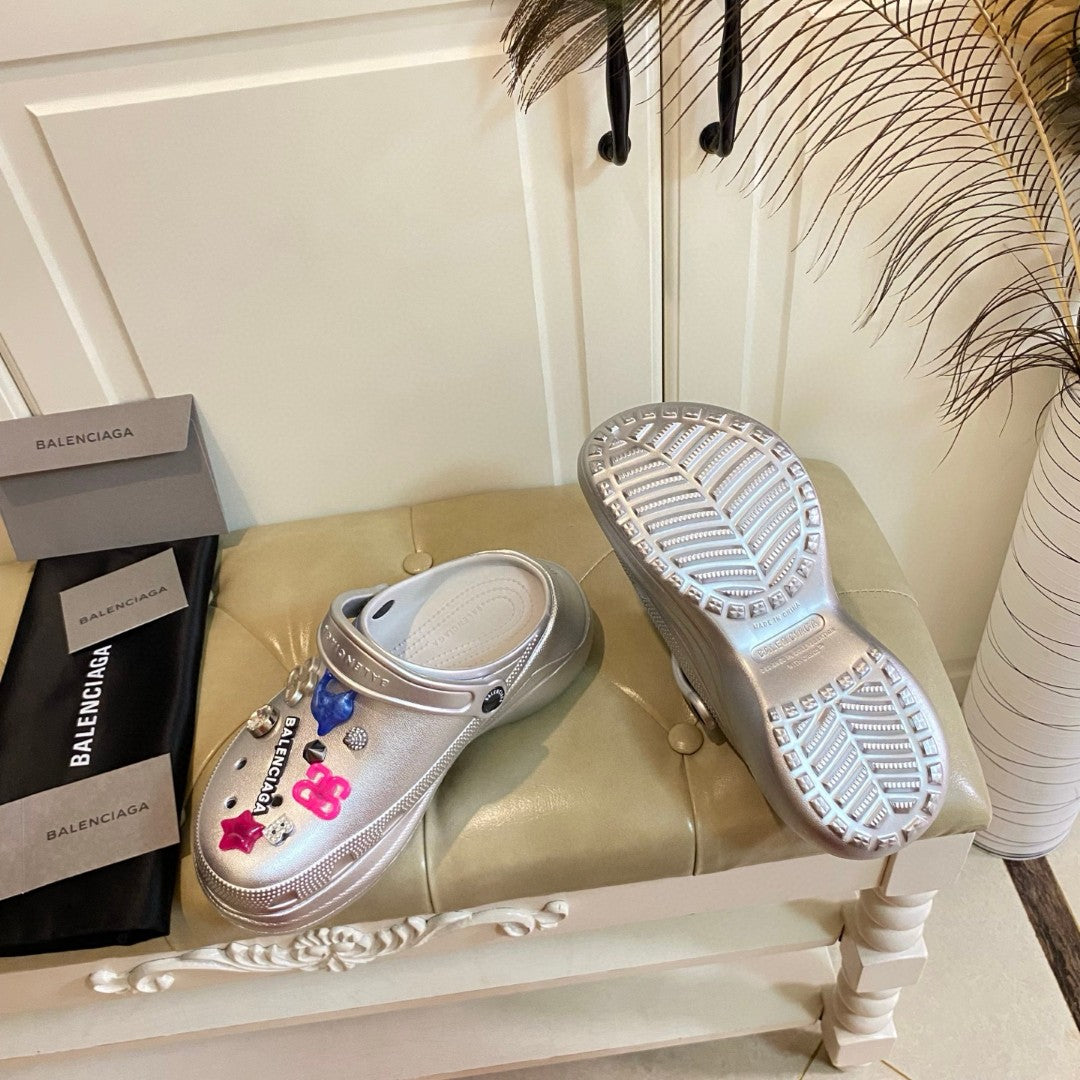 Z2Q55J56  Popular shoes