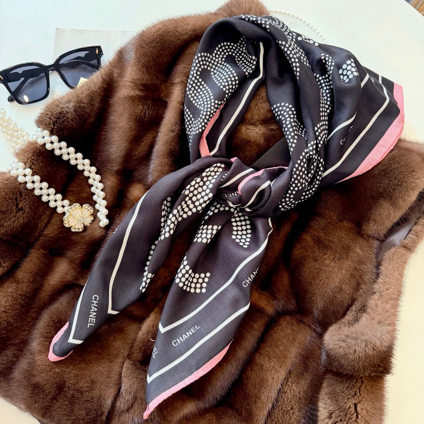 W1N36C32 Popular Silk Scarve
