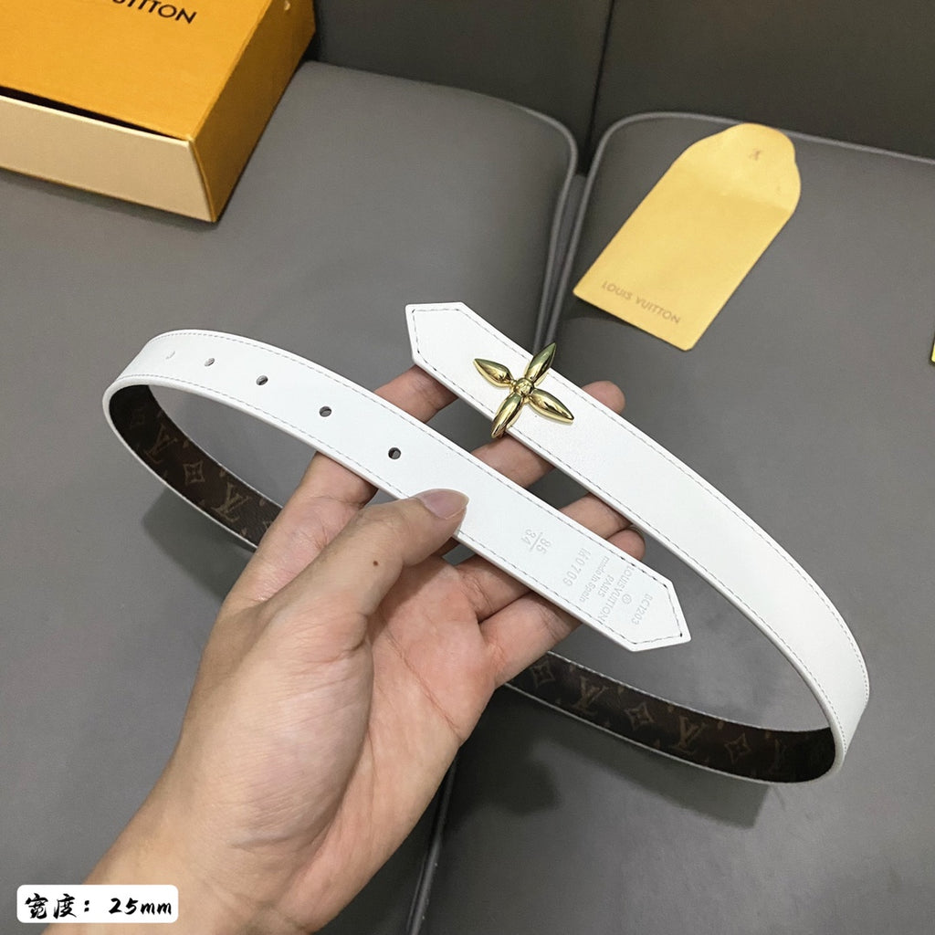 P1Q64E51 Popular  High quality belt With full package