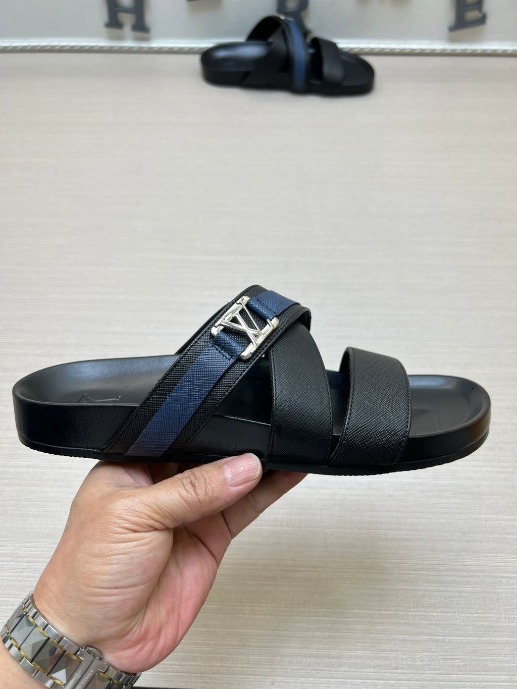 Z5ZE88 Popular slippers