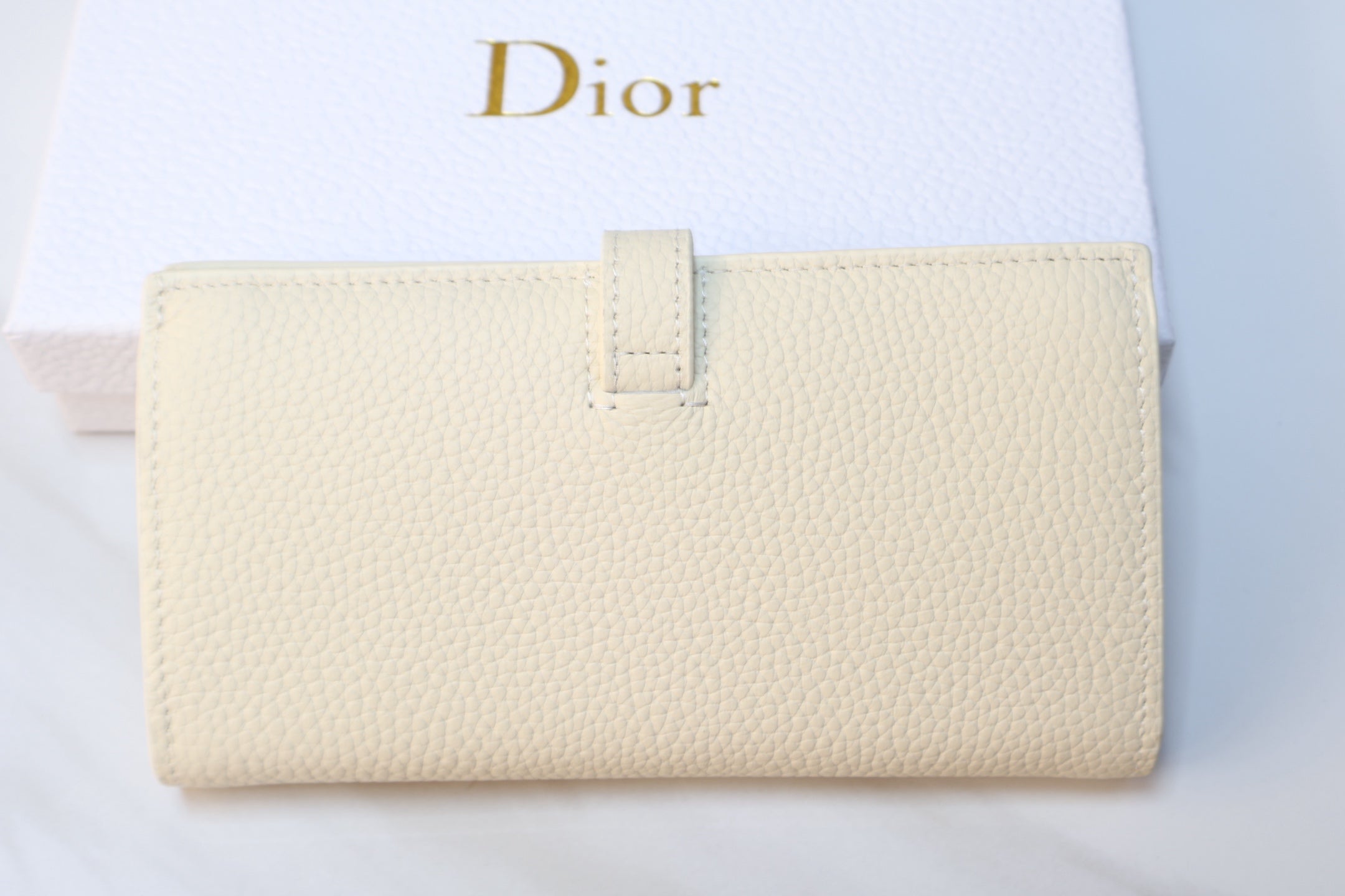 B1R15D100 Popular  leather bag