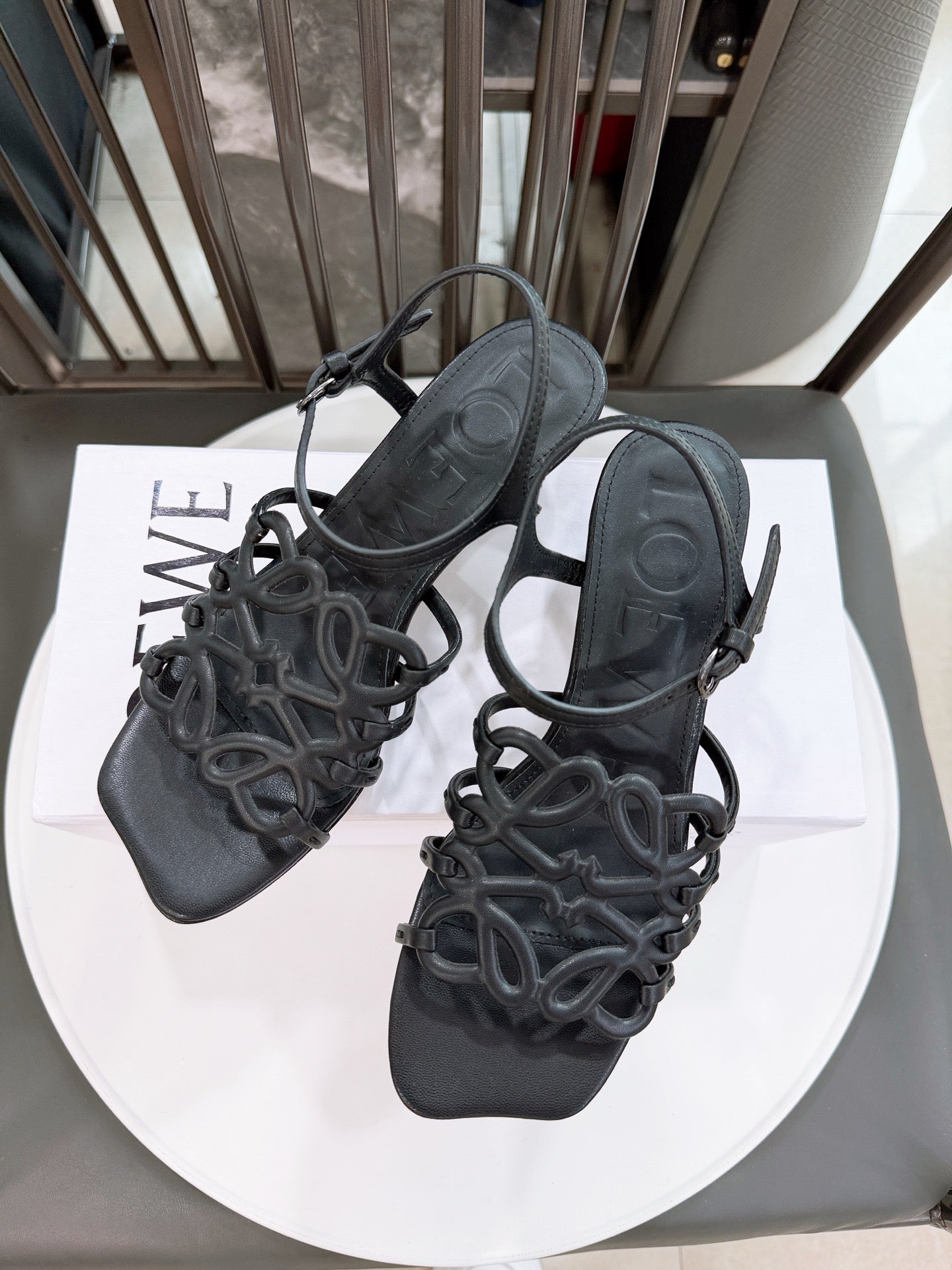 Z2R76A12 Popular high-quality  leather shoes