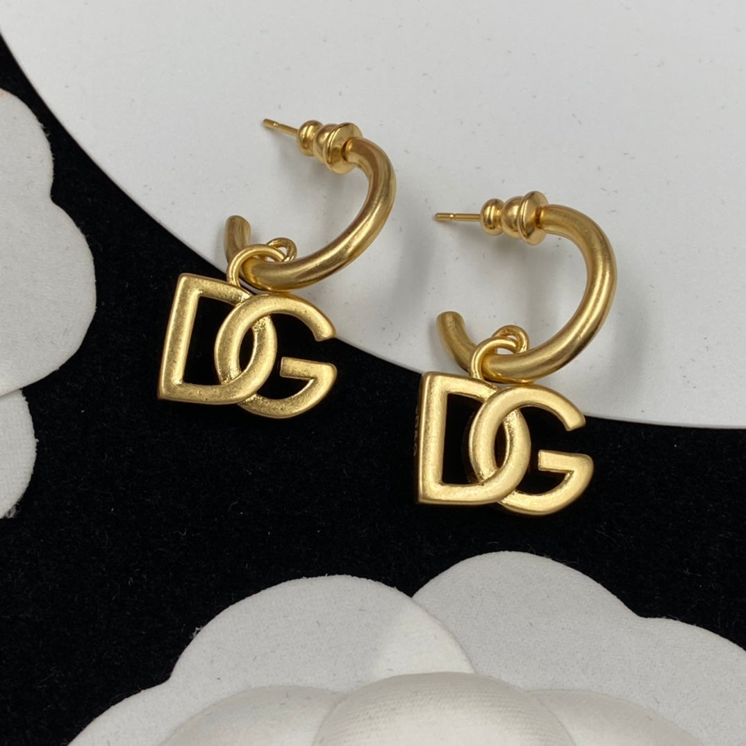 X1X24A585E Popular   Earrings