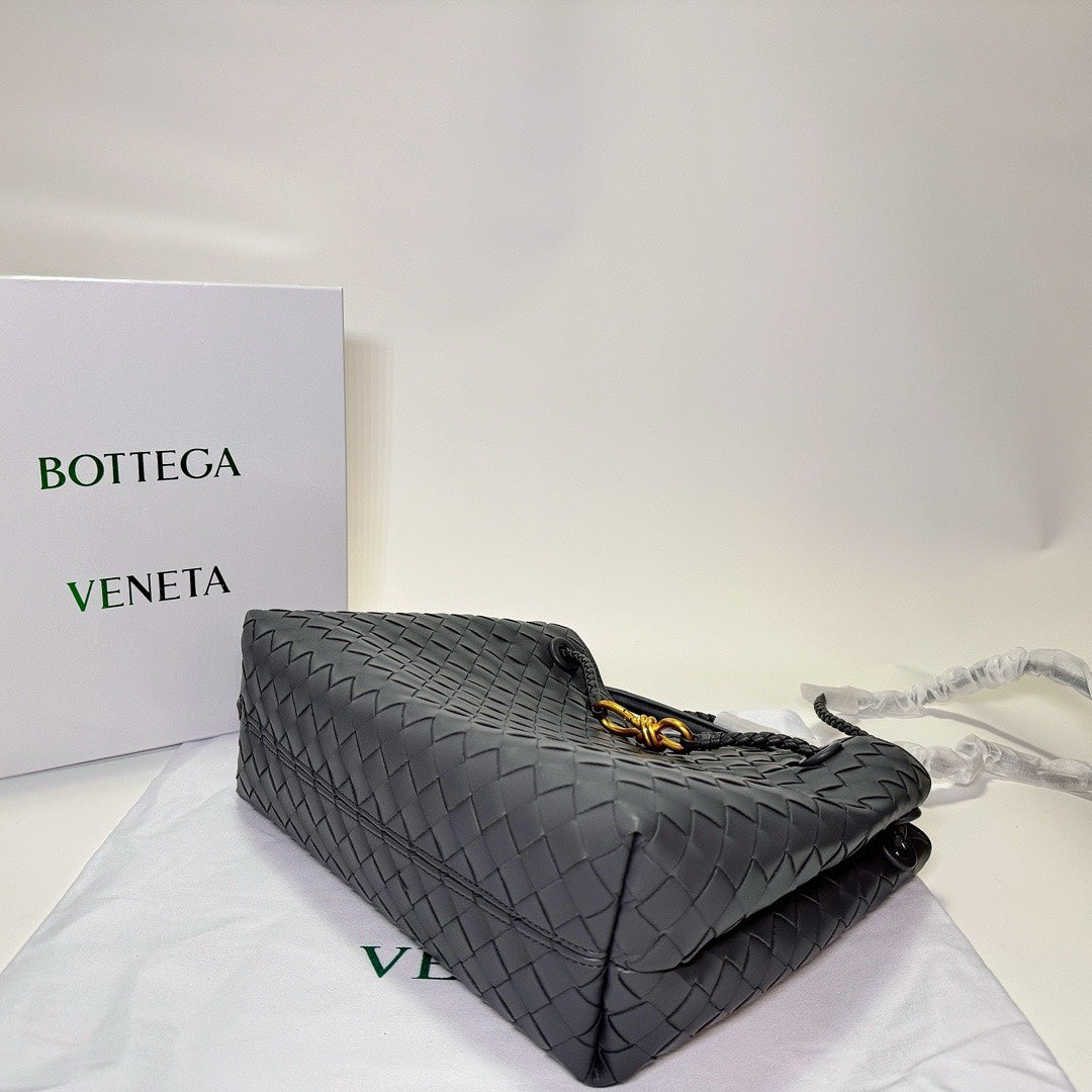 B1X104A80 Popular  leather bag