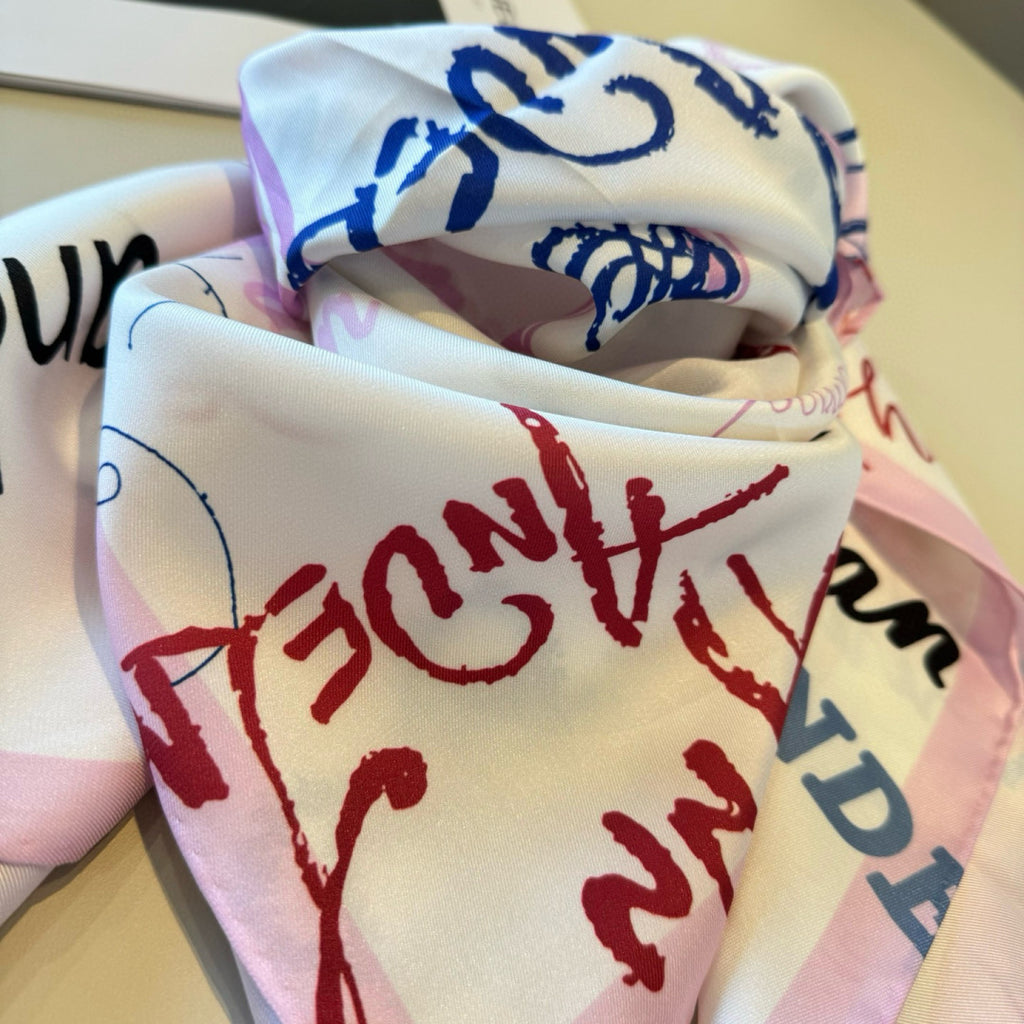 W1N36C13 Popular Silk Scarve