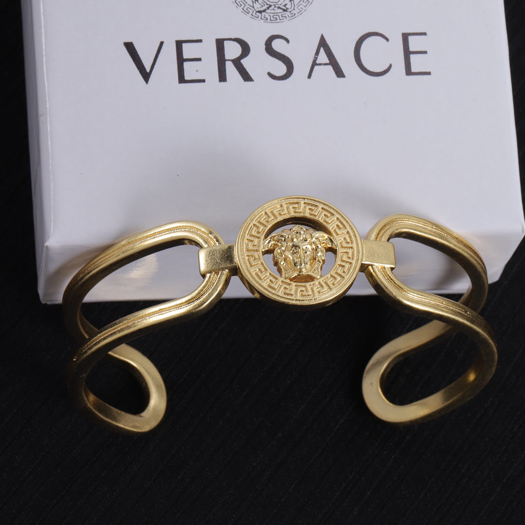 X1Z34V316K  Popular Bracelets
