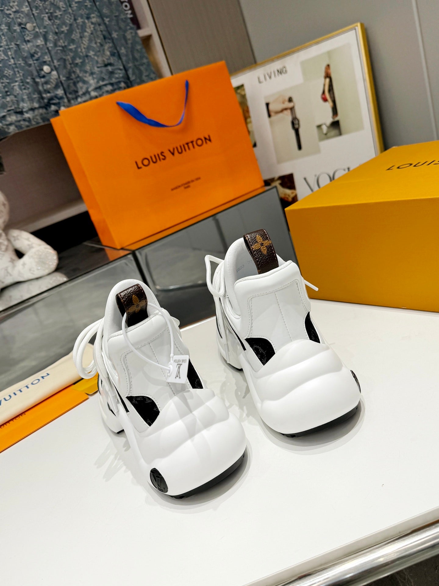 Z2Q95E179  Popular high-quality Shoes