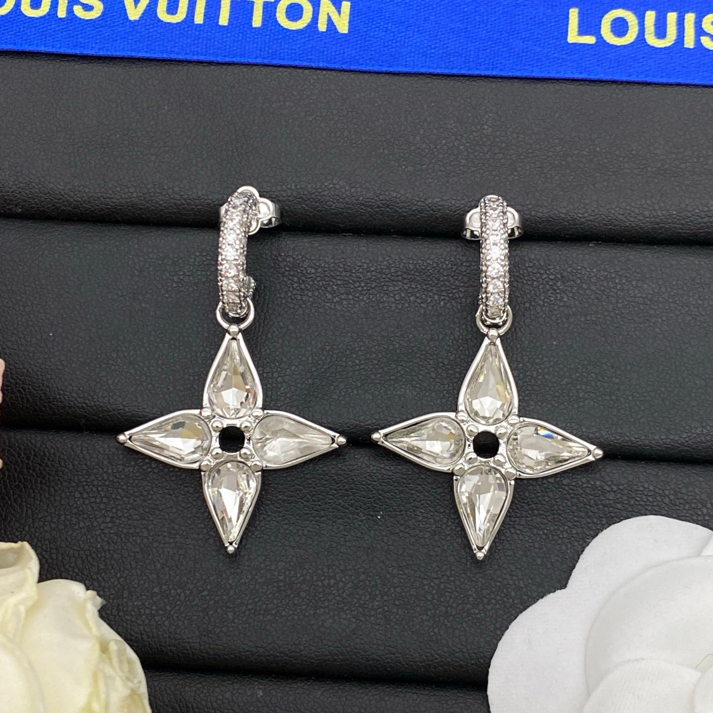 X1Z95E65E Popular Earrings