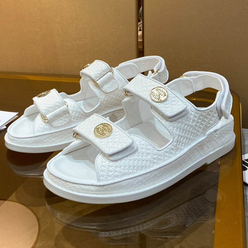 Z2Q55C49 Popular leather shoes