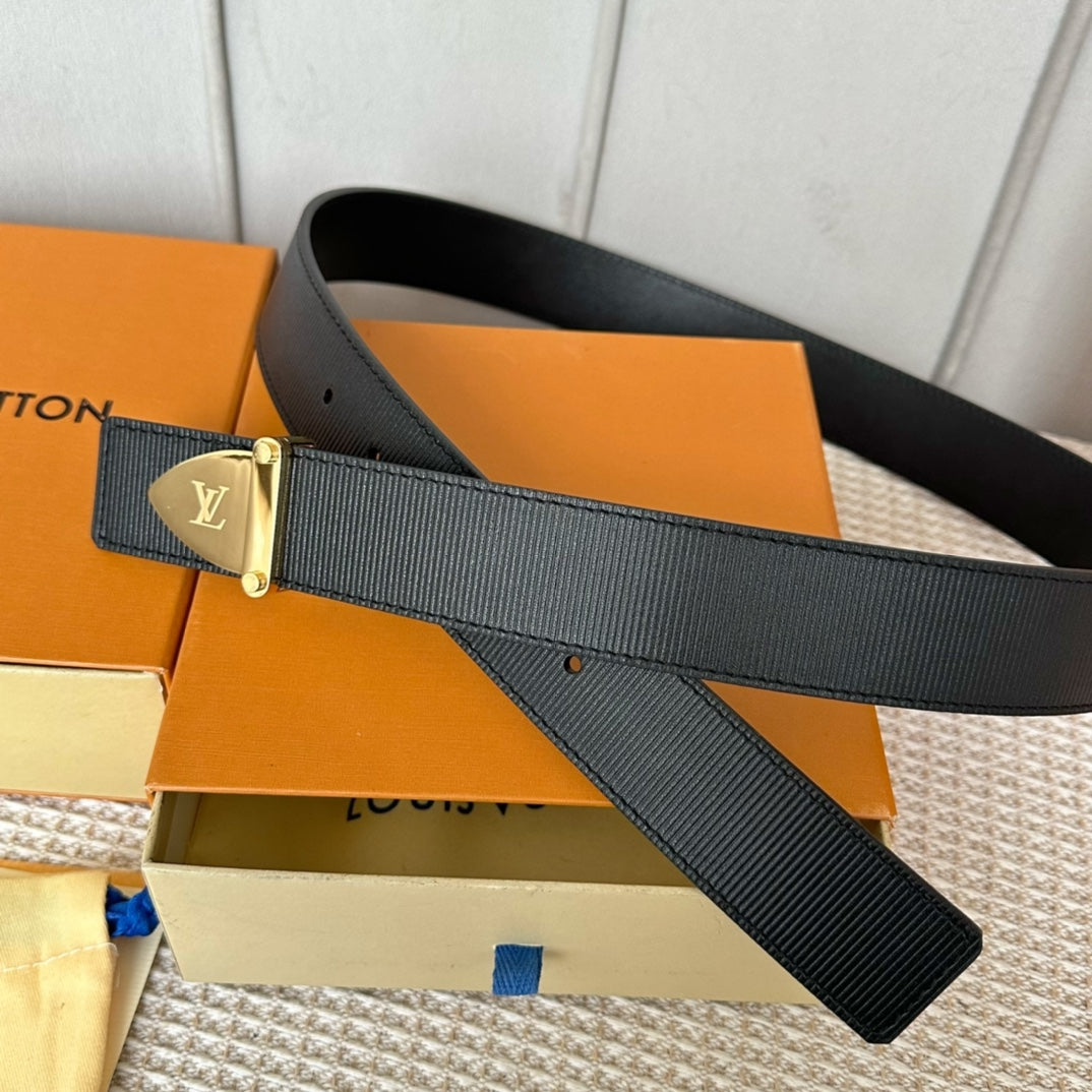 P1Q64E136 Popular  High quality belt With full package