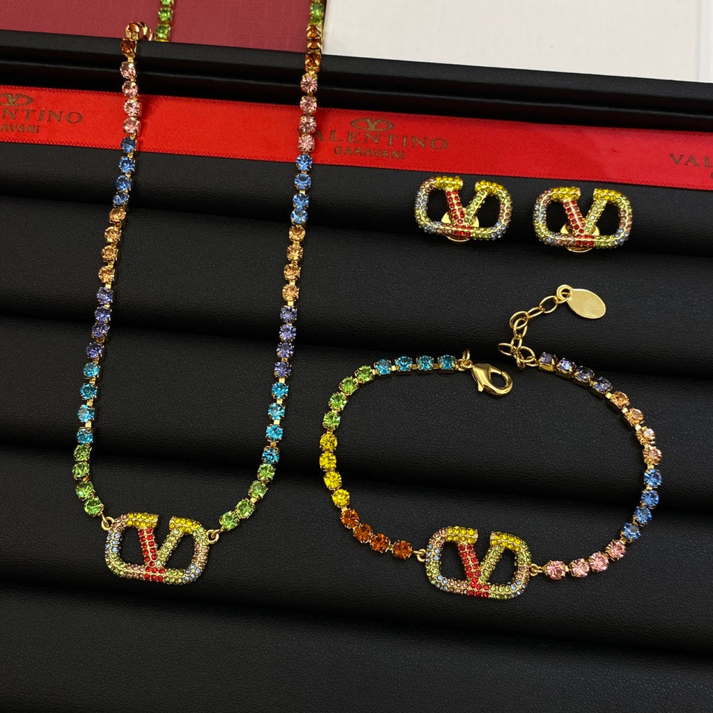 X1Q85VL428X Popular Necklaces. Bracelets. Earrings