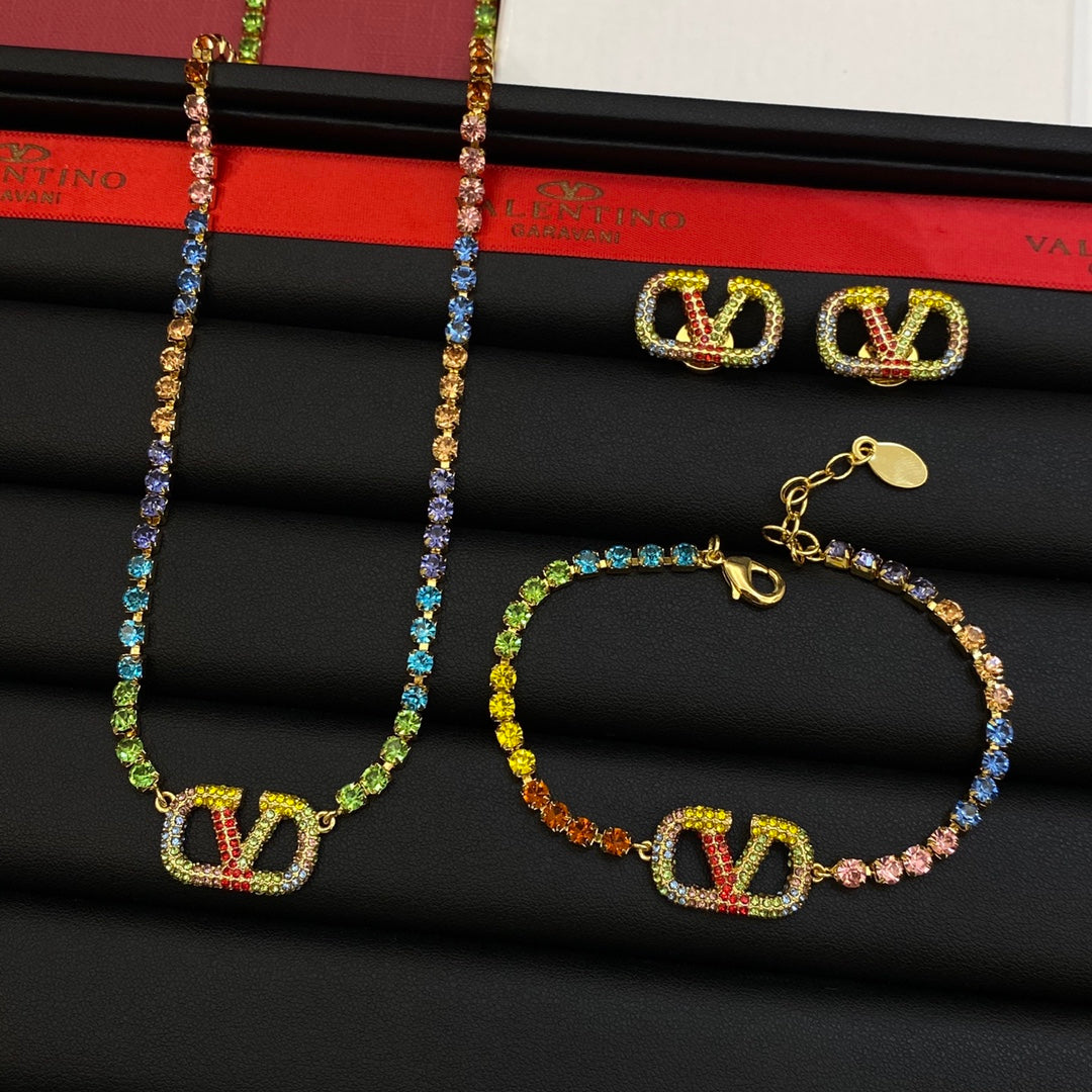 X1Q85VL428X Popular Necklaces. Bracelets. Earrings