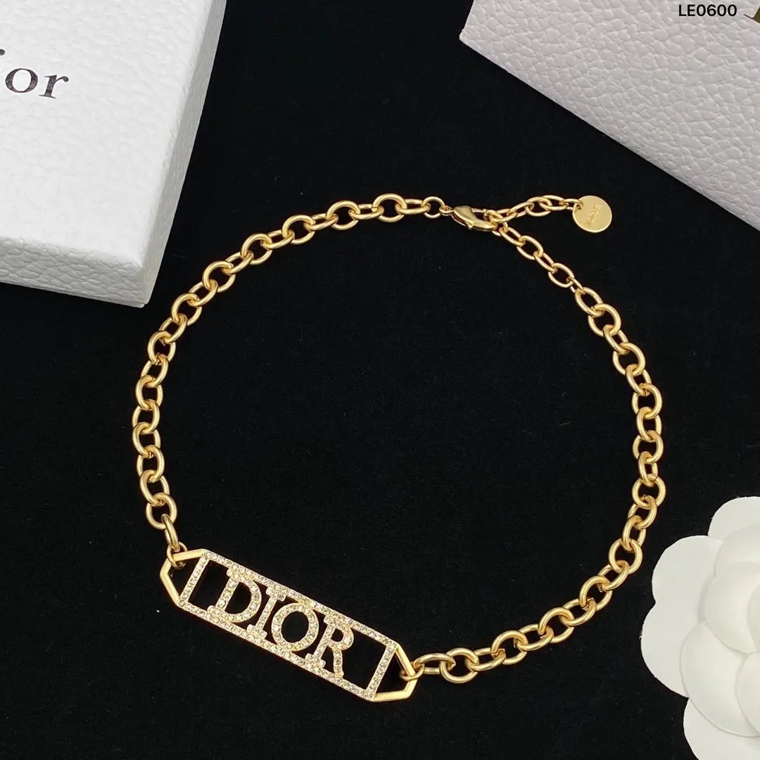 X1N65D7X Popular Necklaces..Bracelets