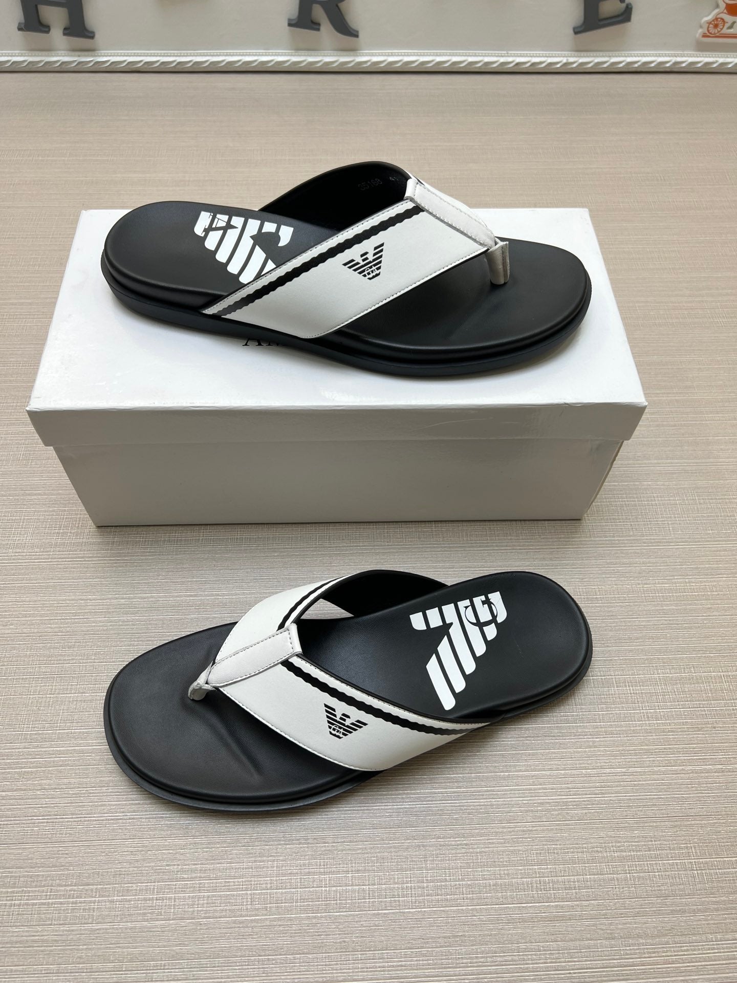 Z5ZA103 Popular slippers