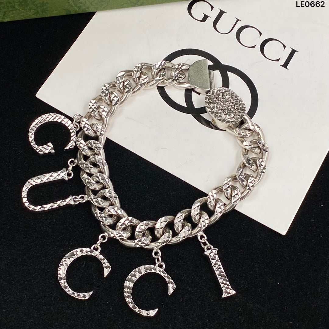 X1Z94B766K  Popular   Necklaces. Bracelets