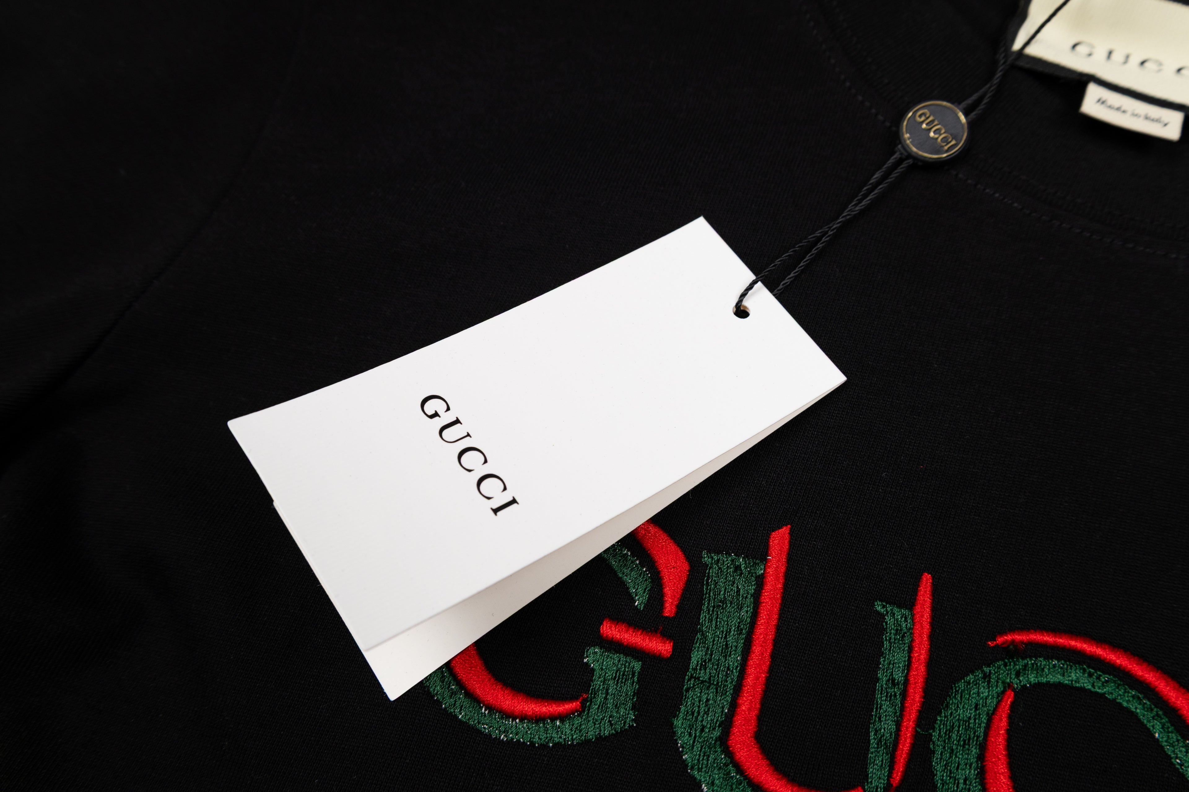 U1R76B31 Popular T-shirts