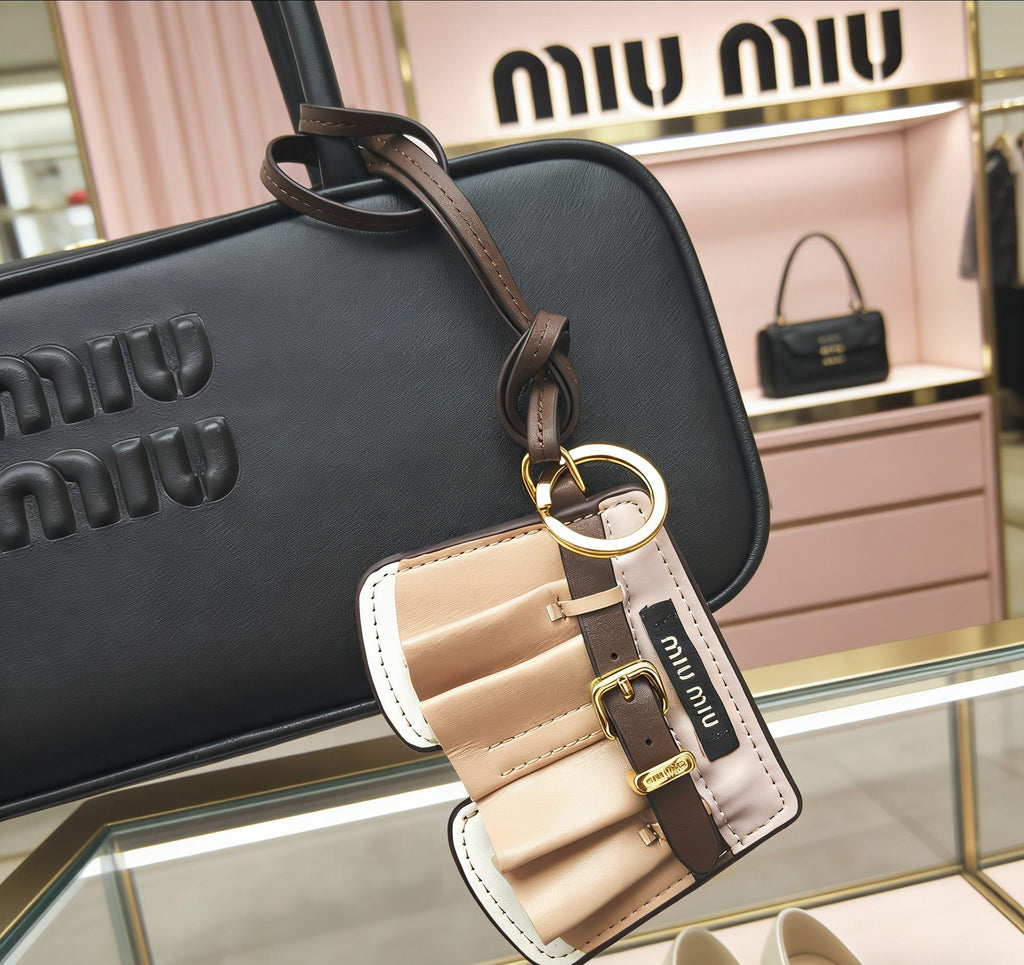 A1R46A21 Popular bag 's charms accessories