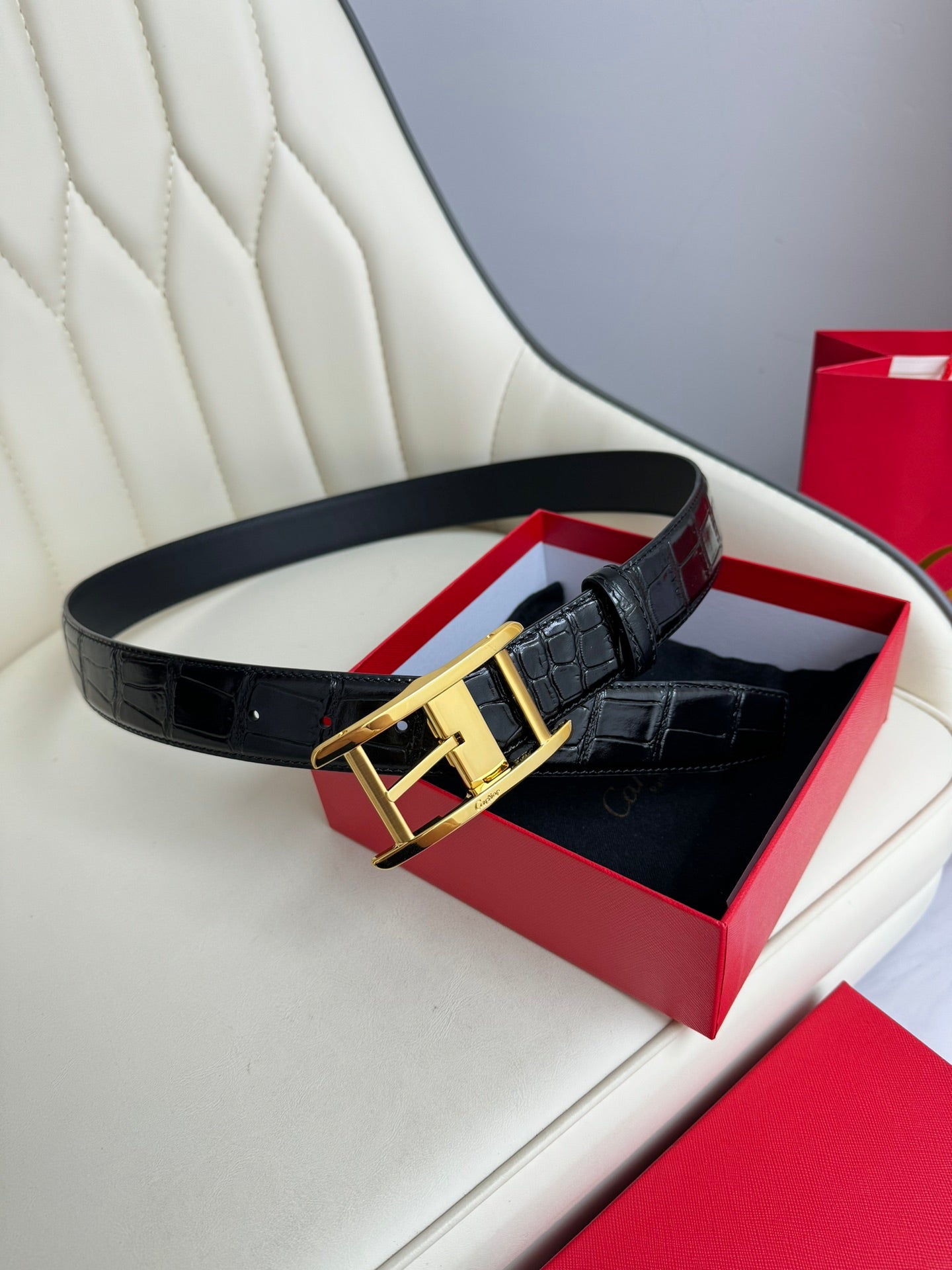 P1W15K172 Popular   High quality belt With full package